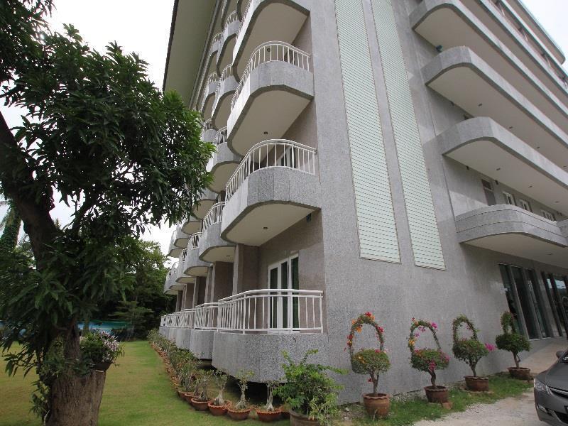 Hotel Kan Kanchanaburi Buitenkant foto
