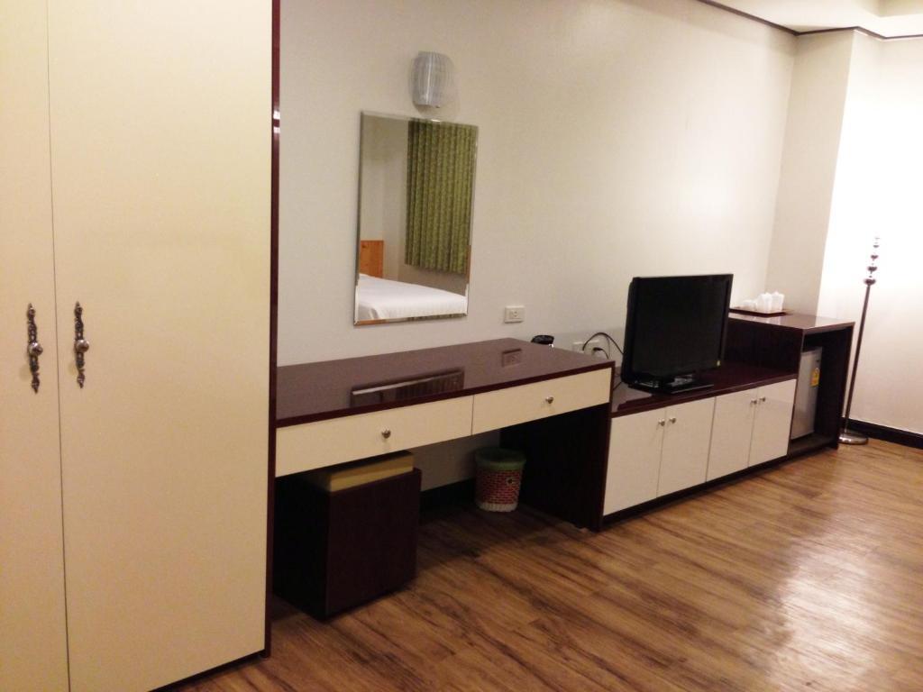 Hotel Kan Kanchanaburi Buitenkant foto