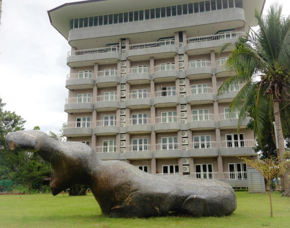 Hotel Kan Kanchanaburi Buitenkant foto