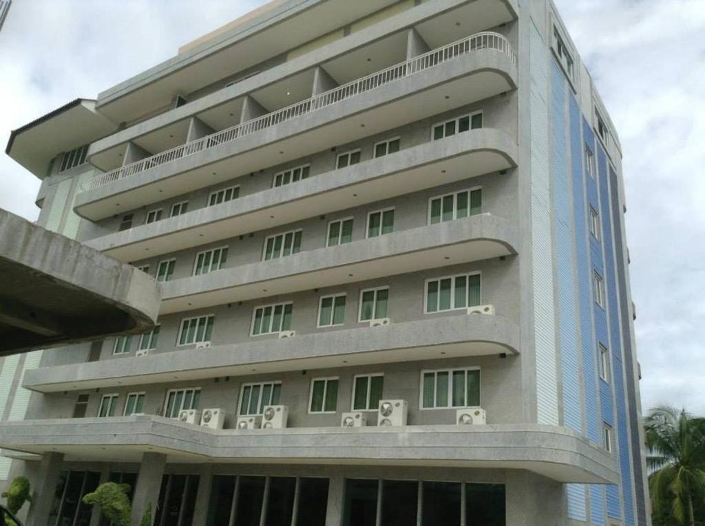 Hotel Kan Kanchanaburi Buitenkant foto