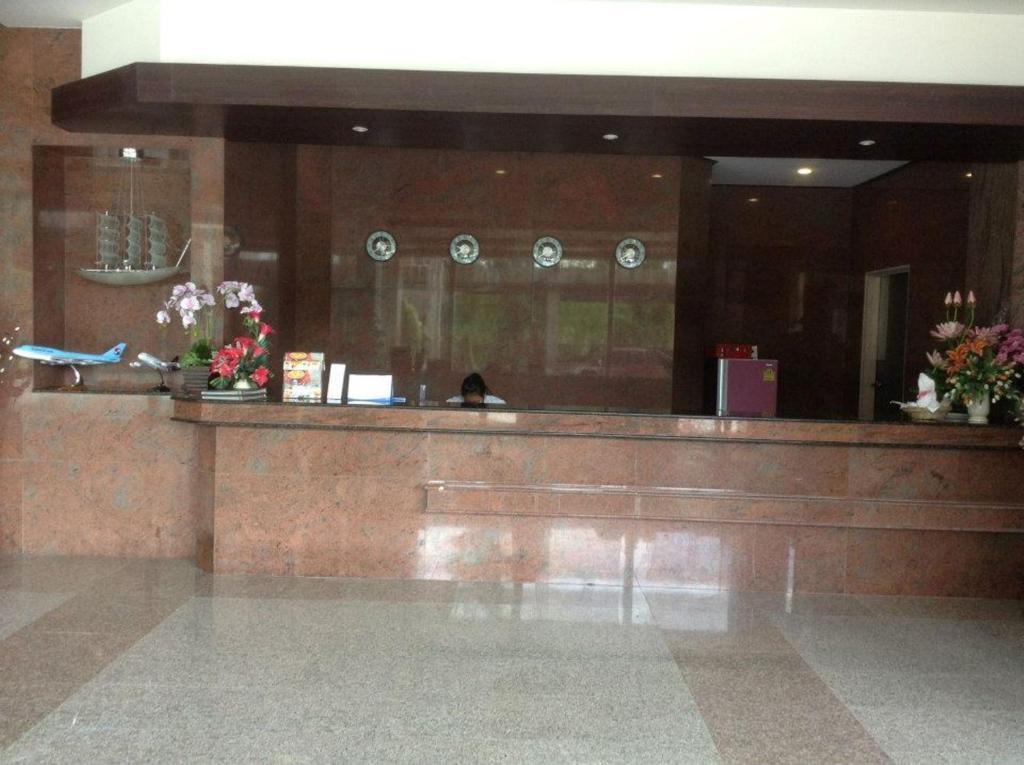 Hotel Kan Kanchanaburi Buitenkant foto